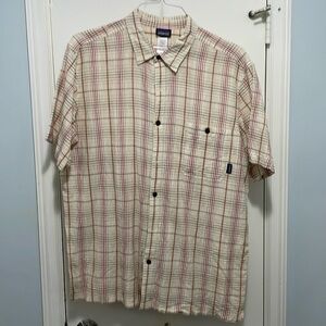 Men’s XL Patagonia organic cotton crinkle shirt
